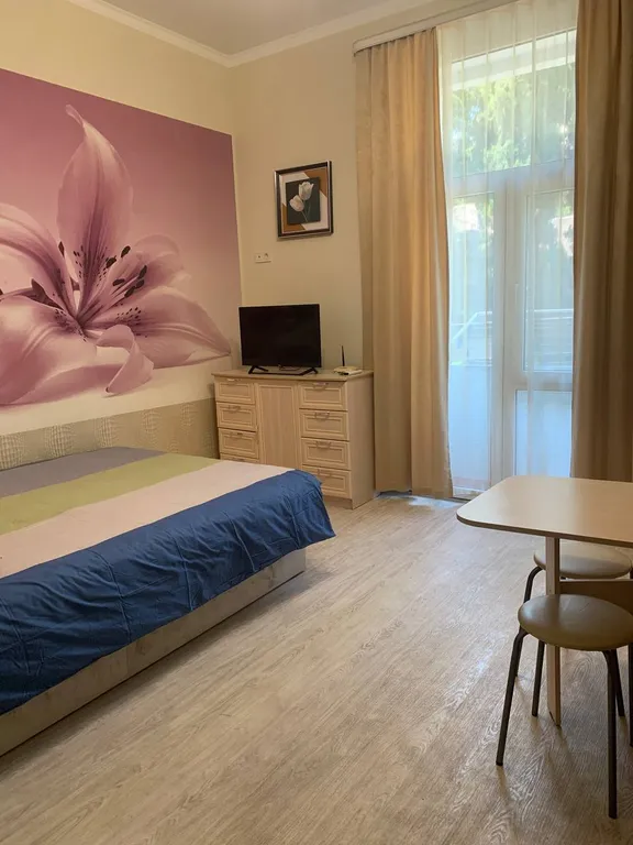 Исторические апартаменты на набережной Ялты