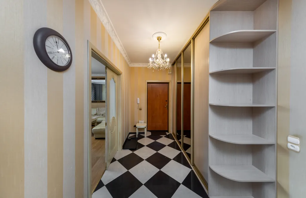 3-комнатный апартамент с балконом в центре столицы