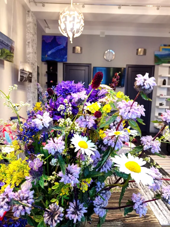 Студия - лофт с панорамным видом в центре Листвянки