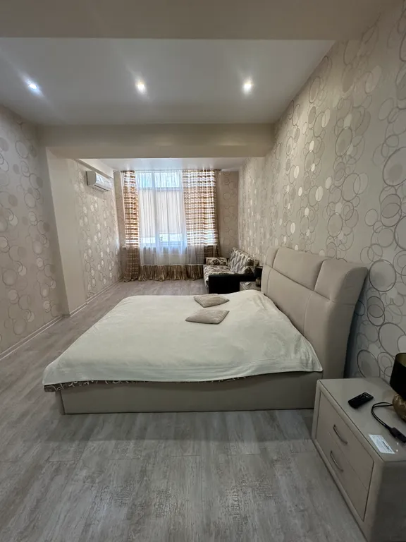 Квартира Апартаменты в центре на набережной — Севастополь