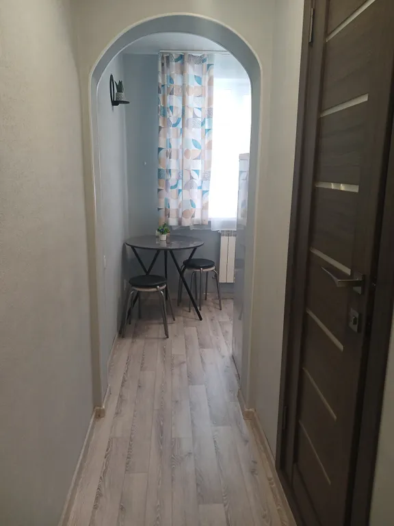 Уютная двухкомнатная квартира для отдыха и командировок рядом с УВЗ