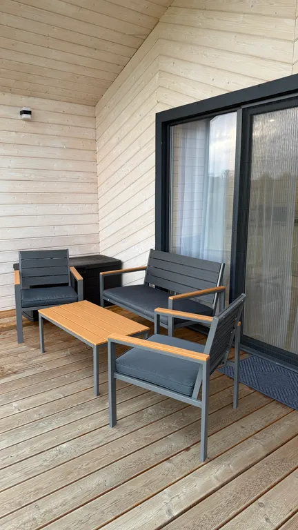 Домик с террасой