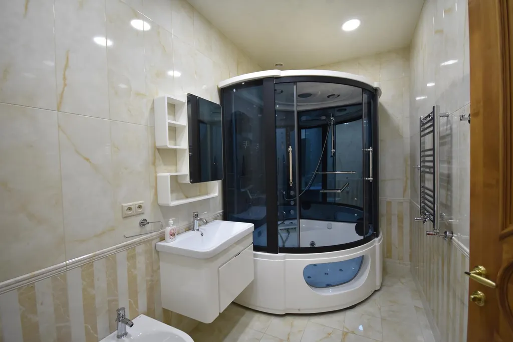 Шикарная вилла с 2-я бассейнами и джакузи