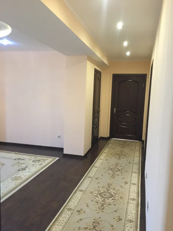 Уютная 3-х комнатная квартира у фонтана в центре Алматы