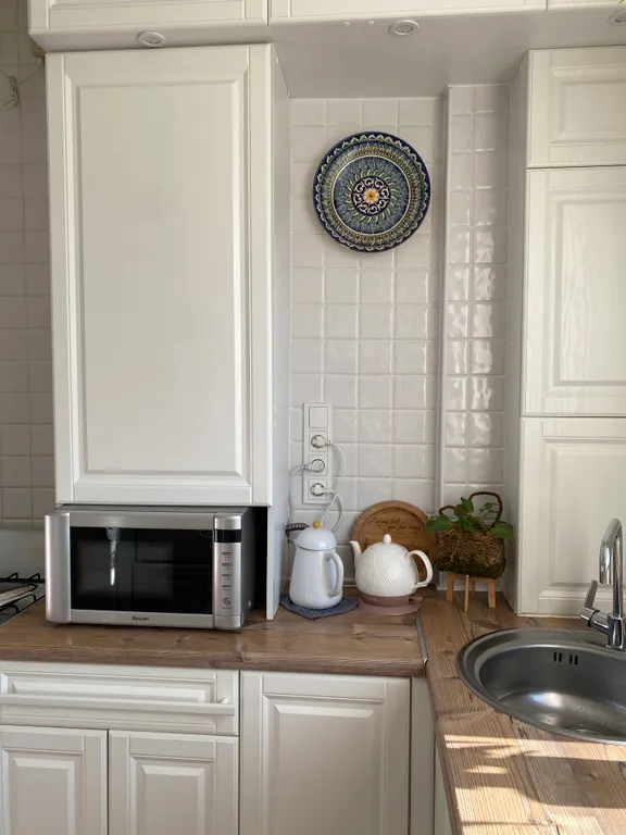 Рядом с лесом