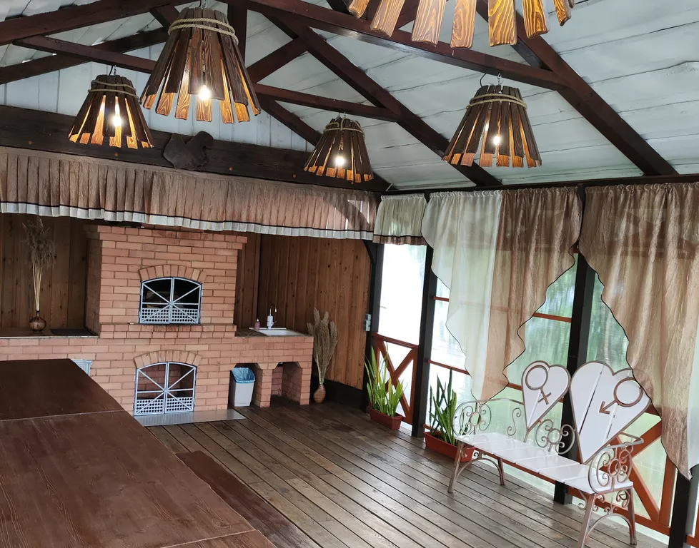 Усадьба с видом на лес