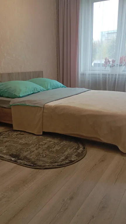 Светлая евро квартира в новом доме с детской площадкой