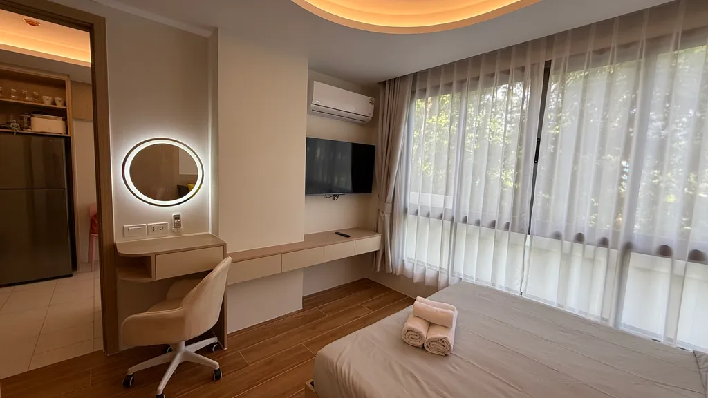 Отдых у моря с бассейном, спортзалом, рядом с пляжем Камала 202