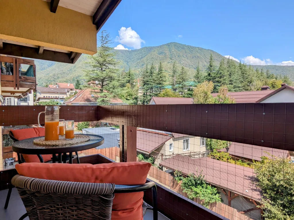 Новая квартира с видовым балконом и лыжной комнатой