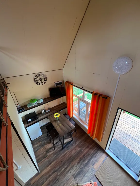 Коттедж 2-комнатный Дом — Перевалка