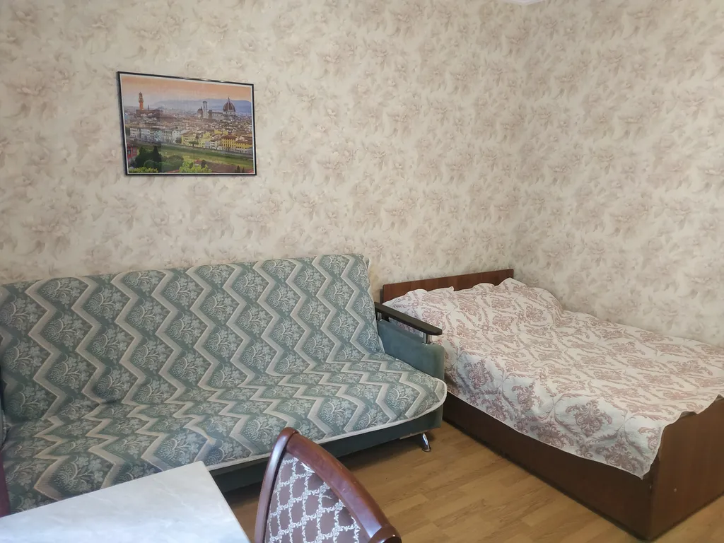 Двухкомнатная квартира у метро