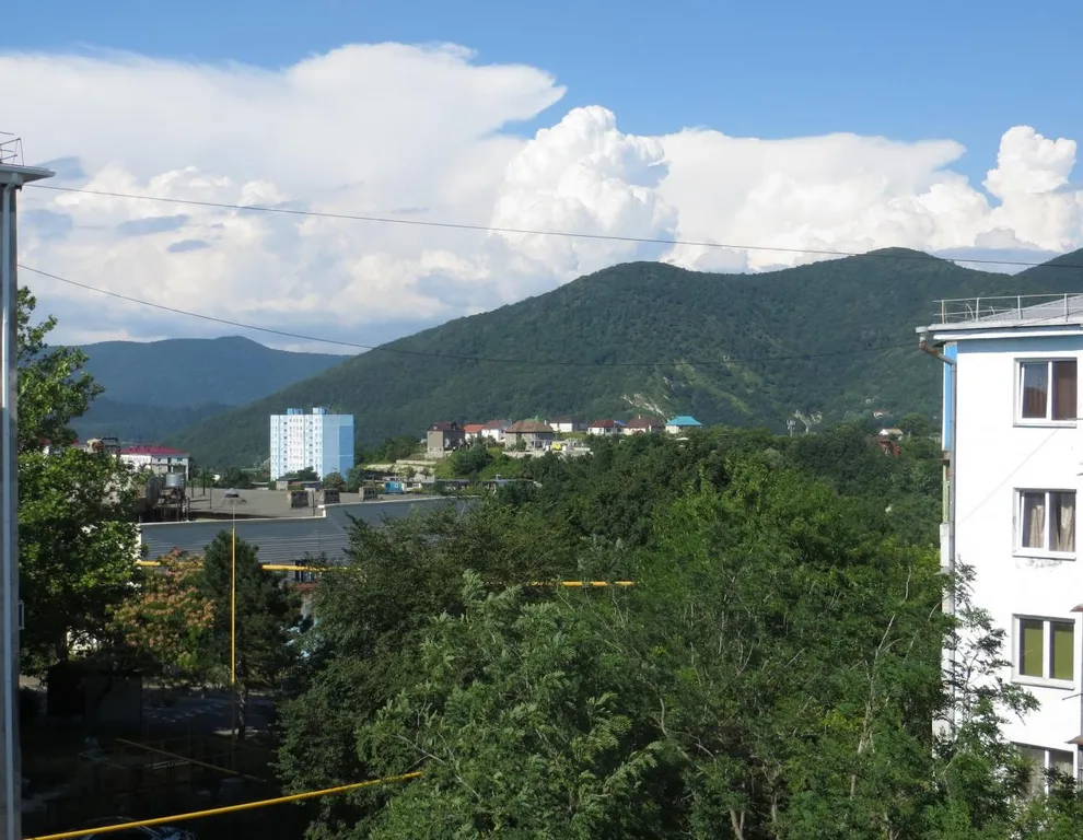Квартира рядом с Центральным пляжем и видом на горы