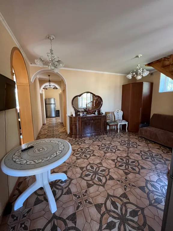 Шикарный загородный дом с бильярдом