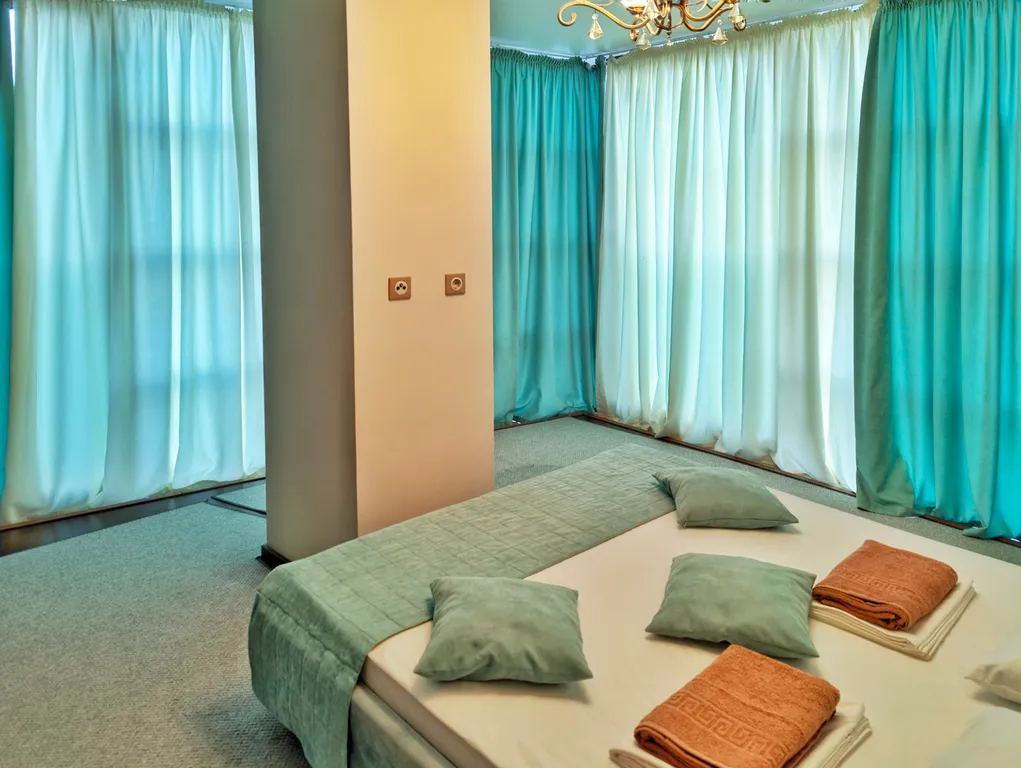 Видовая 2-комнатная квартира в Золотой Бухте