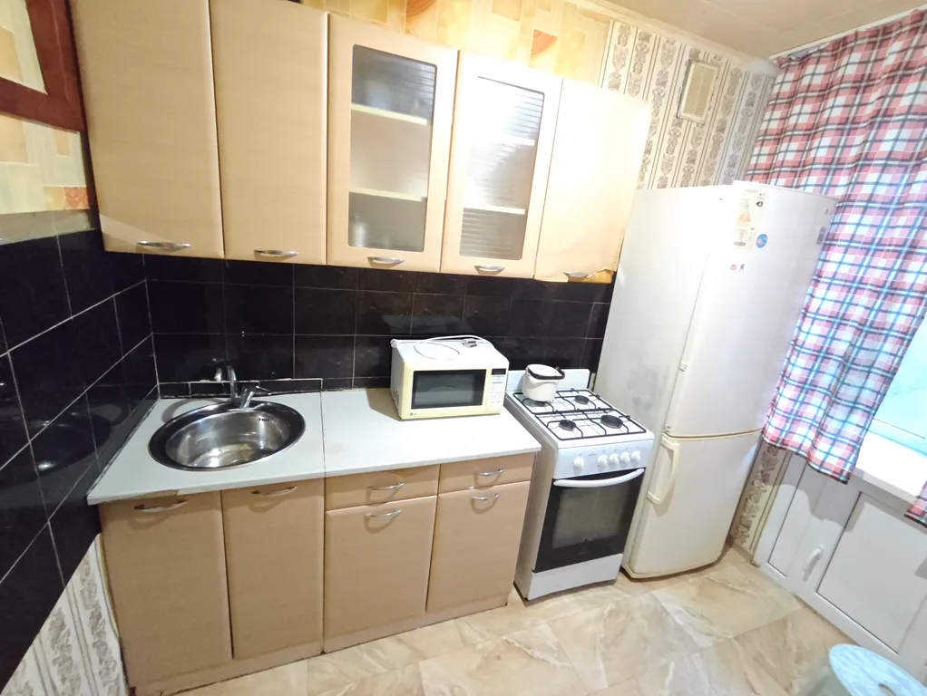 Трёхкомнатная квартира на Краснодонцев