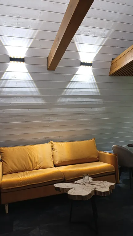 A-frame дом с видом на лес