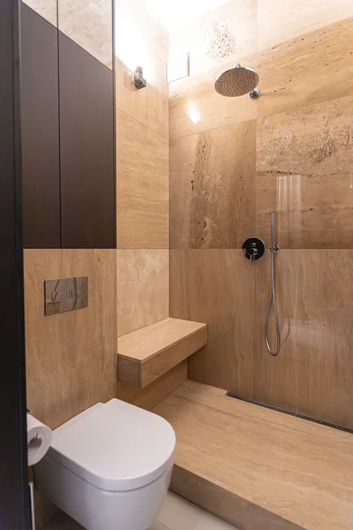 Квартира на первой береговой линии с видом на море в стиле лофт