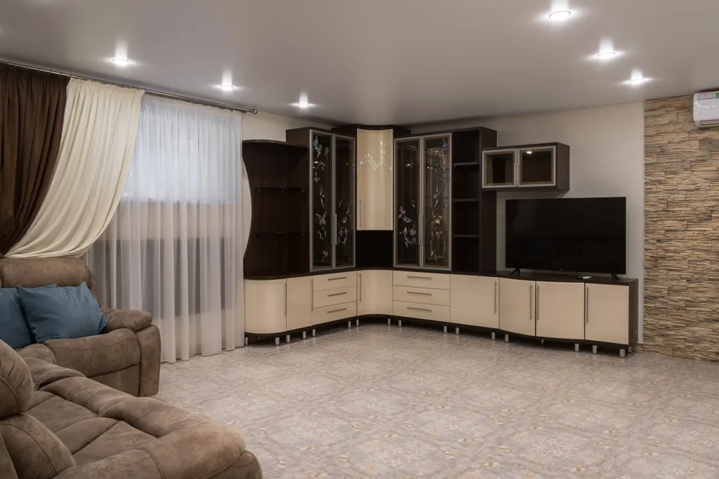 Просторный дом, бассейн с подогревом