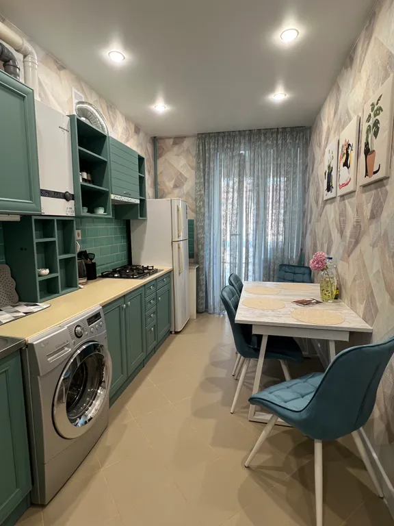 Бирюзовая квартира