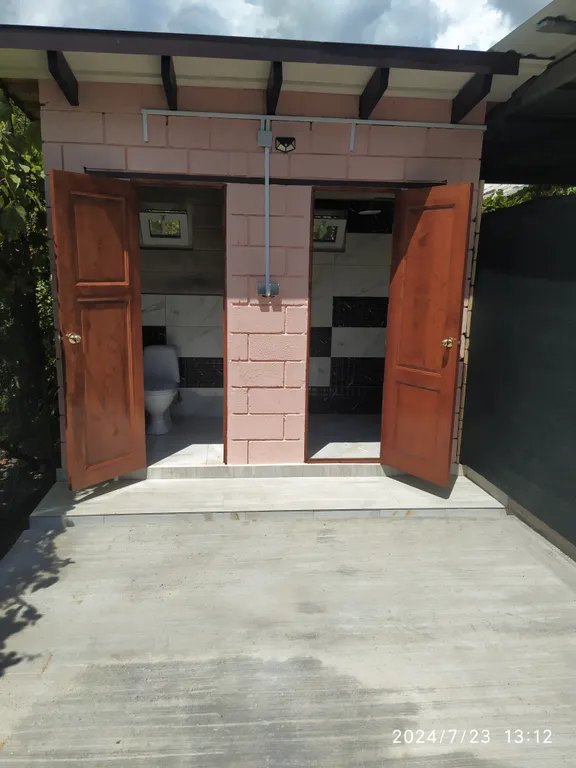 Квартира Комната с отдельным входом в частном доме — Рапица