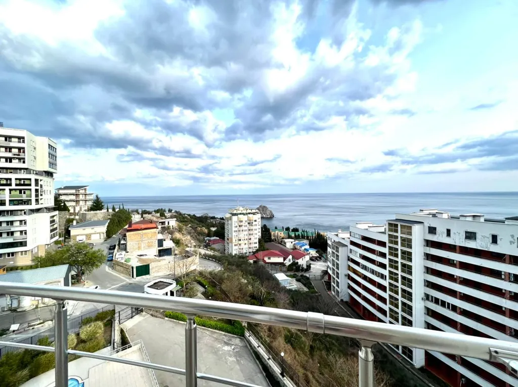 Квартира с видом на море в жк белый дом