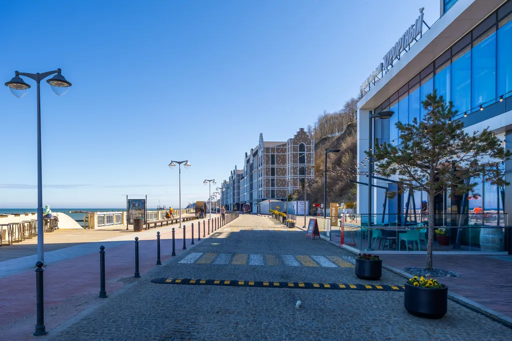 Отдых под шум волн в курортном городе на берегу Балтийского побережья