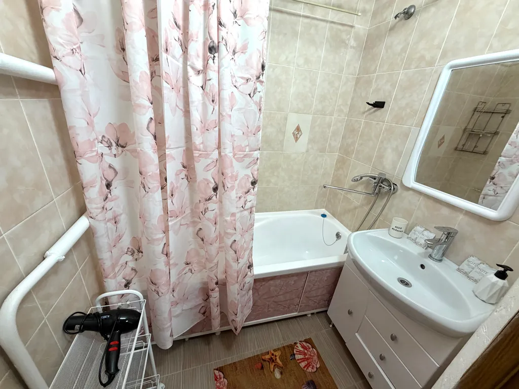 Уютная квартира на сквере мира в центре