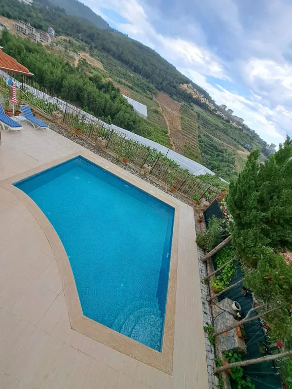 Частная вилла с собственным бассейном