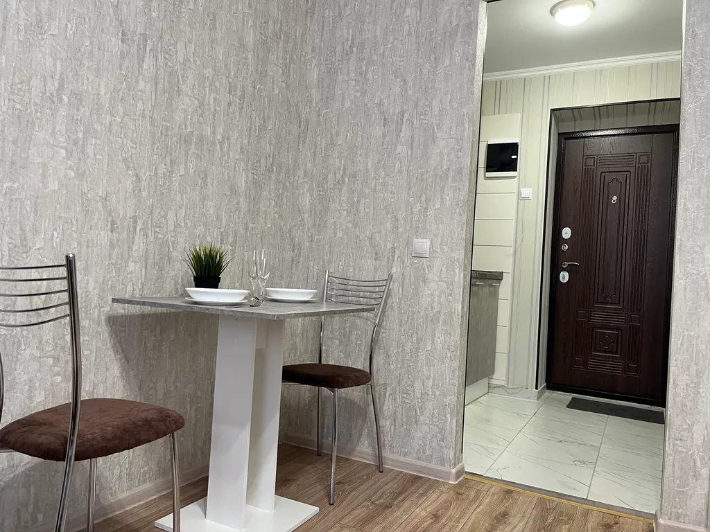 Студия для командировки у ТЦ Горизонт