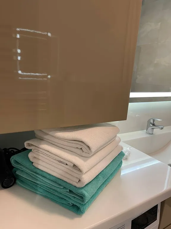 Евро-двухкомнатный апартамент Айсберг с балконом и видом на Храм