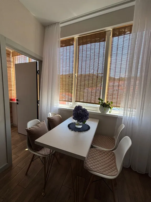 Квартира Двухкомнатная квартира с дизайнерским ремонтом — Адлер