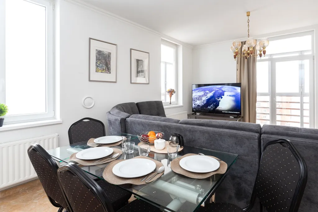 Центр города с видом на верхнее озеро