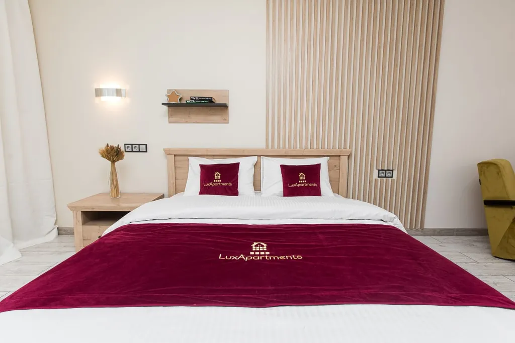 Шикарная квартира на университетской набережной