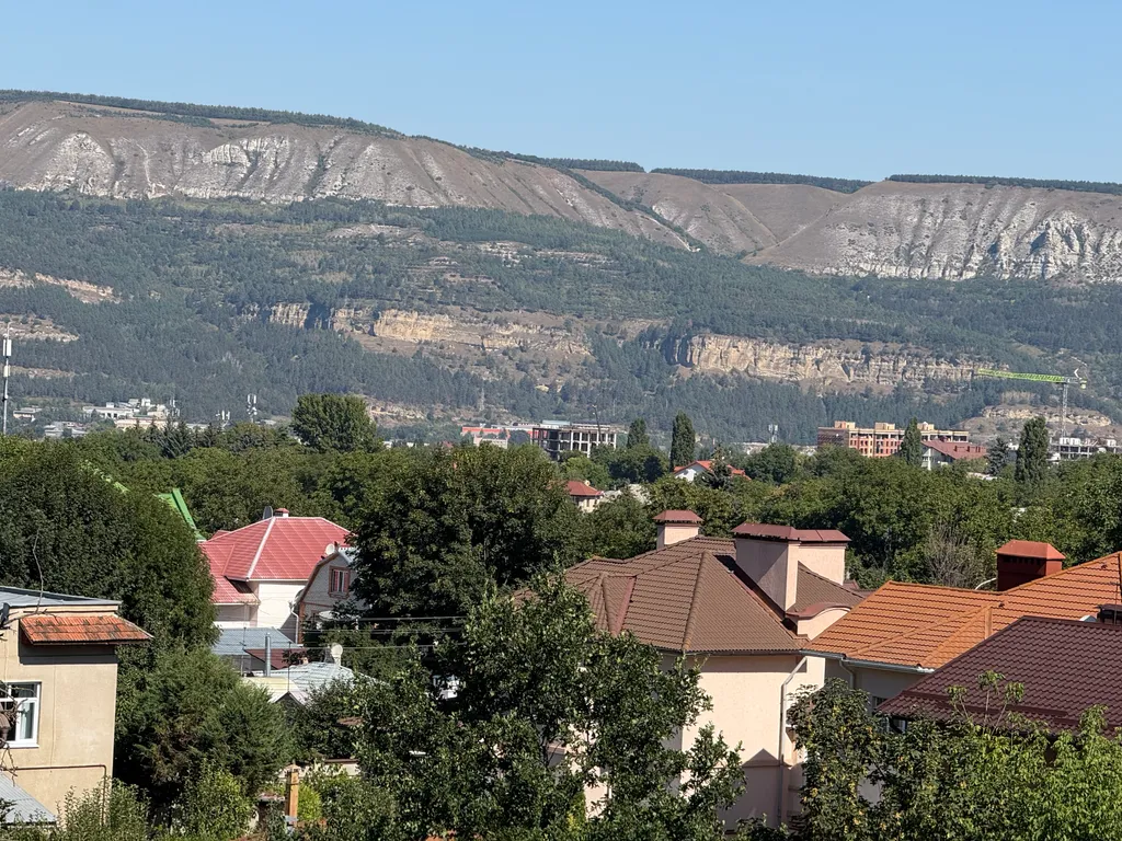 Шикарная квартира в центре города с видом на горы
