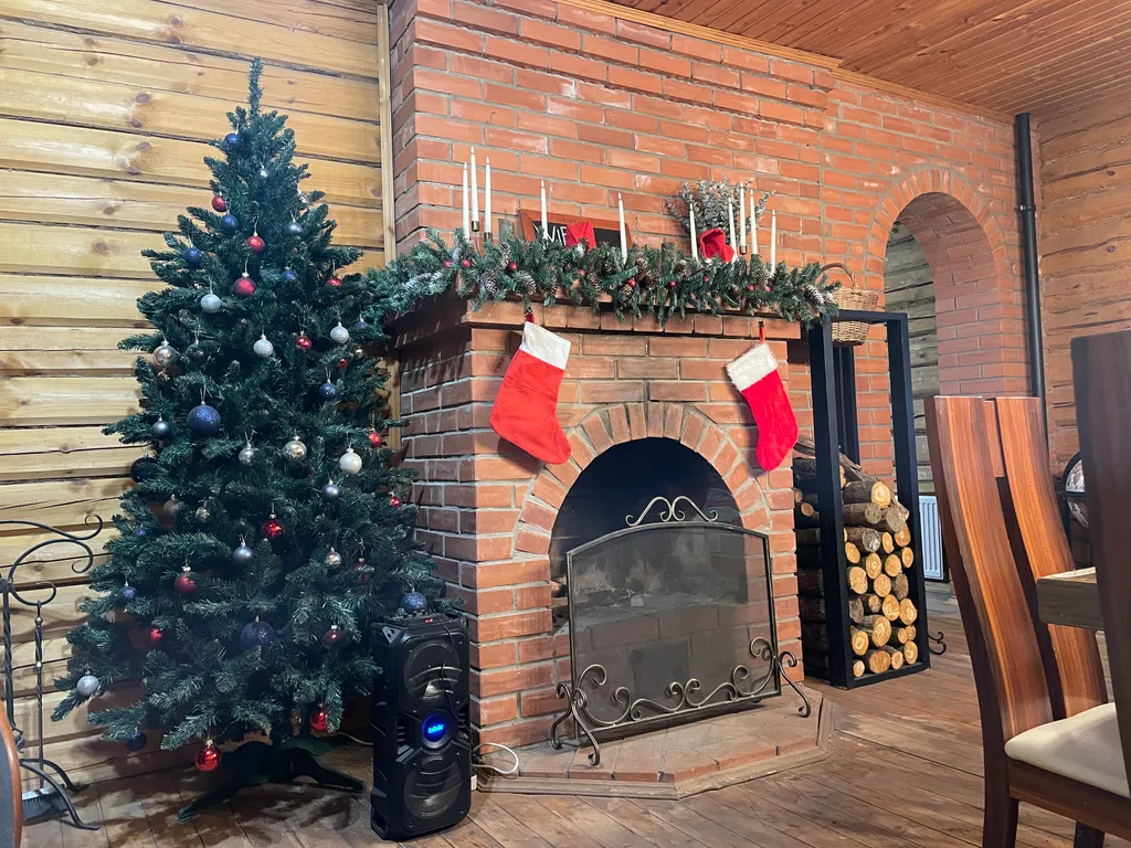 Коттедж Дом для семейного отдыха, закрытых встреч и камерных праздников. — Загорянский