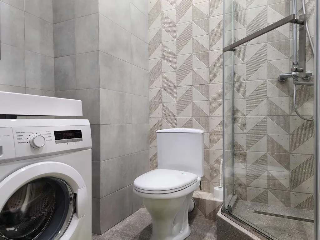 Просторная студия с балконом