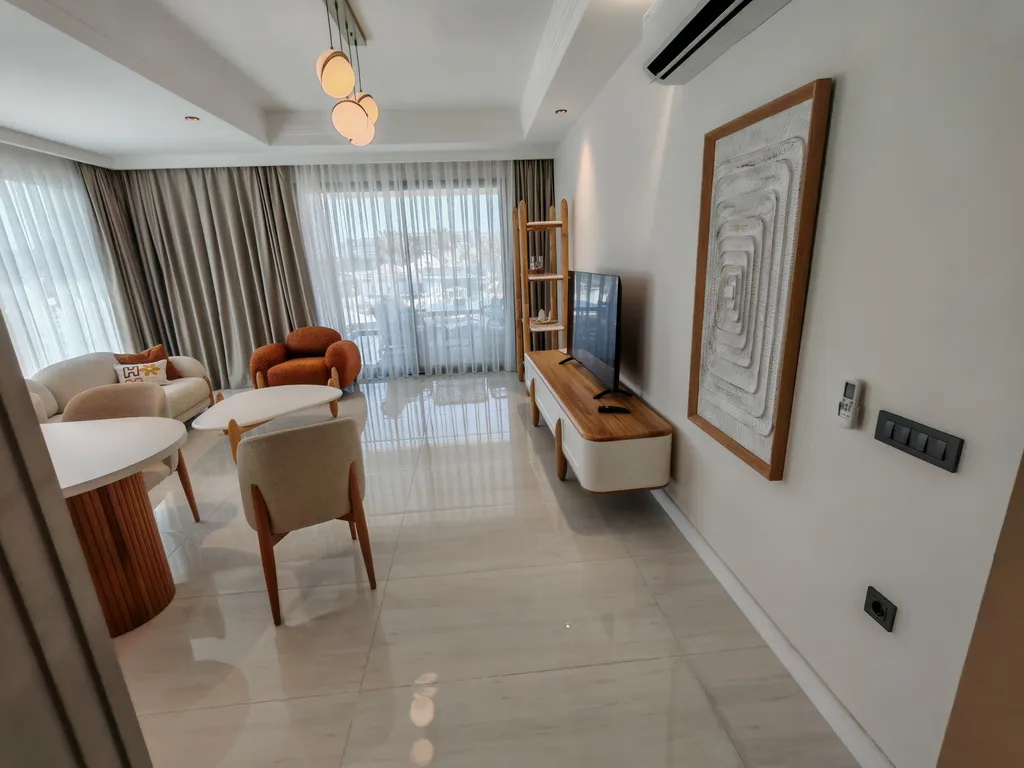 Квартира с тремя спальнями Azura World Residence & Hotel