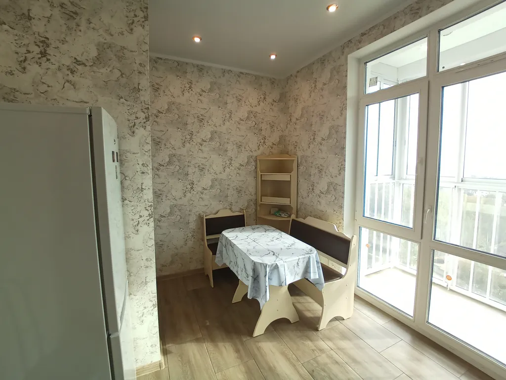 Свежая двушка в шаге от метро