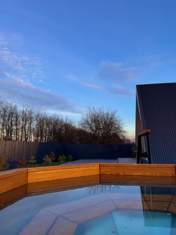 Уютный Афрейм с благоустроенной территорией