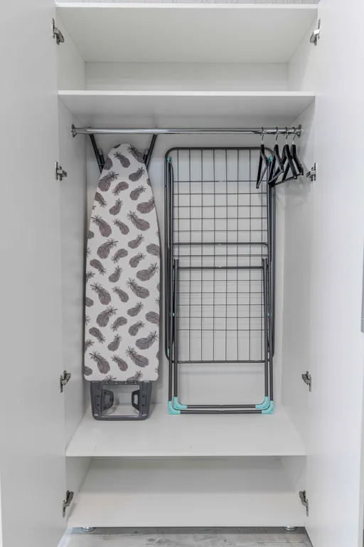 Кто ценит комфорт: новая мебель, техника, бельё