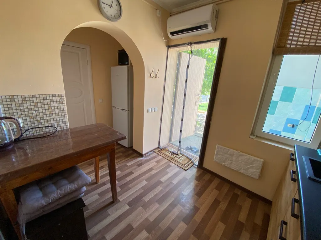 Дом с бассейном и новой баней рядом с лучшим песчаным пляжем в Орловке