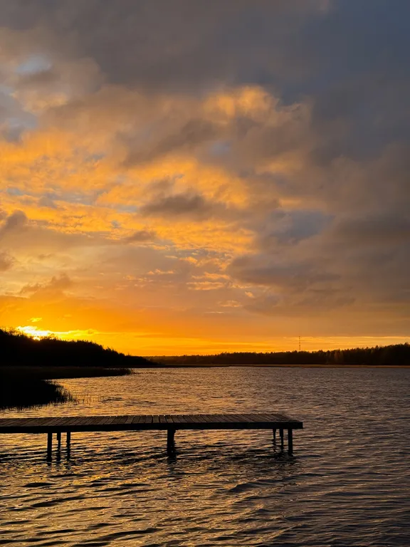 Коттедж Большой треугольный дом 90м2 с завтраком — Куровское