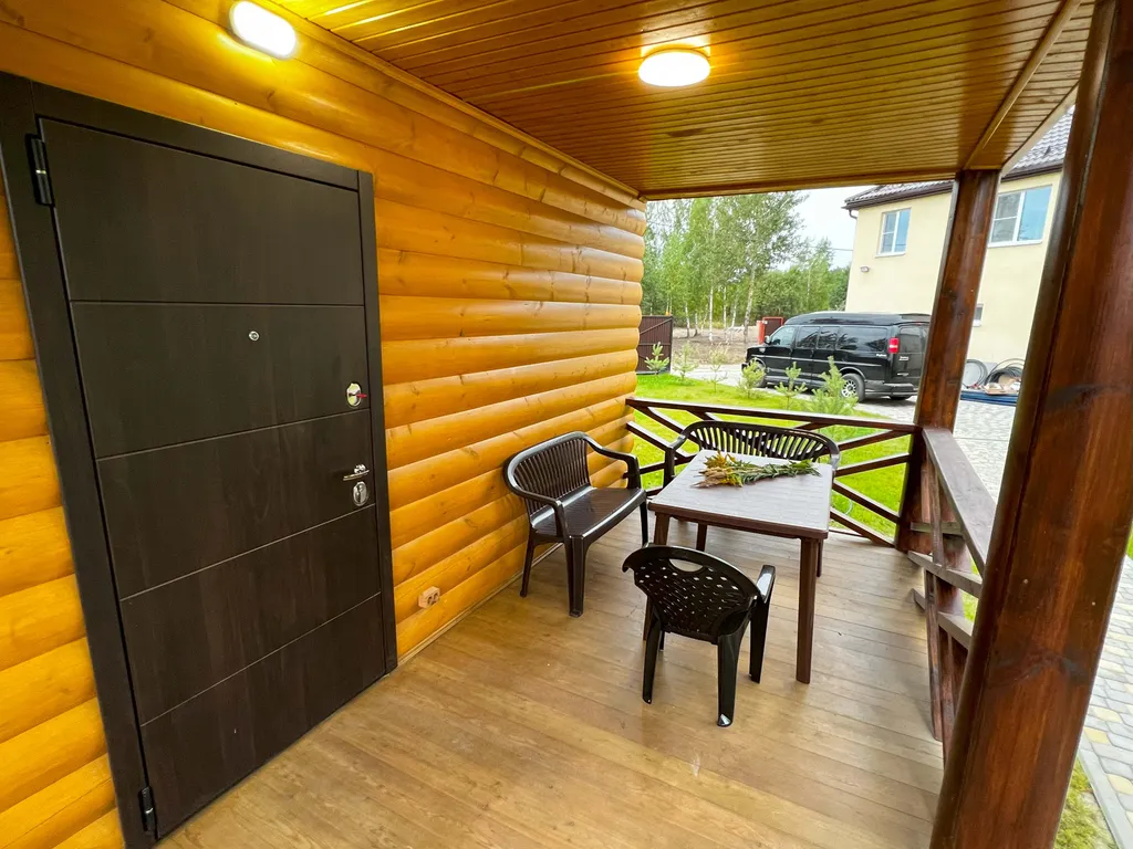 Коттедж 2-этажный у леса