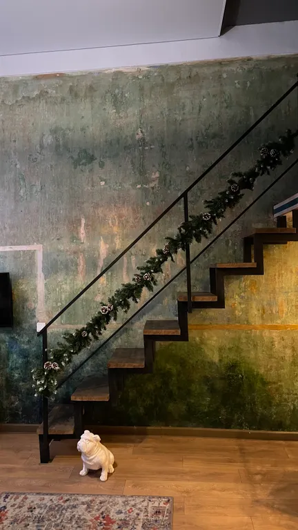 Buddha Room - двухуровневые апартаменты с качелями