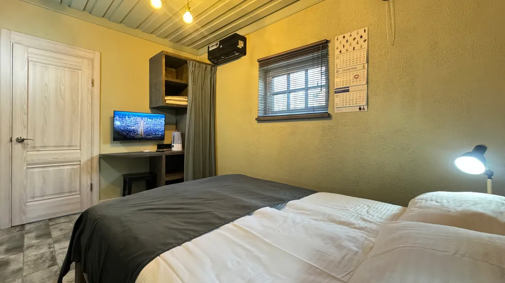 Коттедж Black&White у пристани в центре города