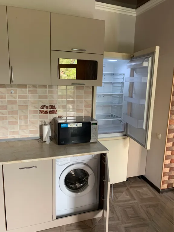 Квартира Квартира в центре, с прекрасным видом и большим балконом — Геленджик