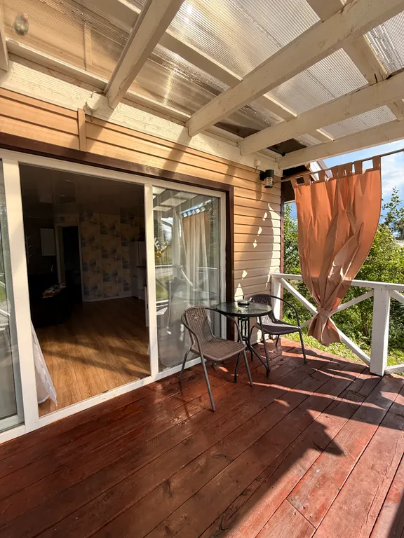 Уютный гостевой домик с террасой