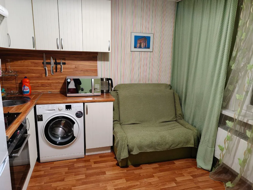 Квартира мк. Р-н молодежный. Есть все необходимое. Чистота и комфорт