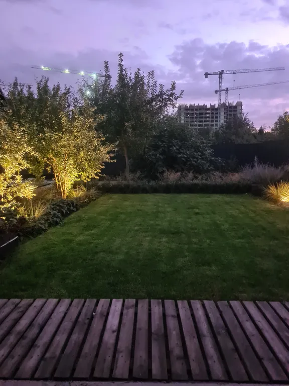 Дом с ландшафтным дизайном