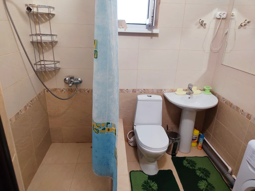 Коттедж 2-комнатный Дом — Кучугуры